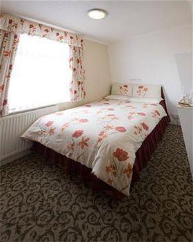 Hazelwood Group Hotel Блекпул Екстериор снимка